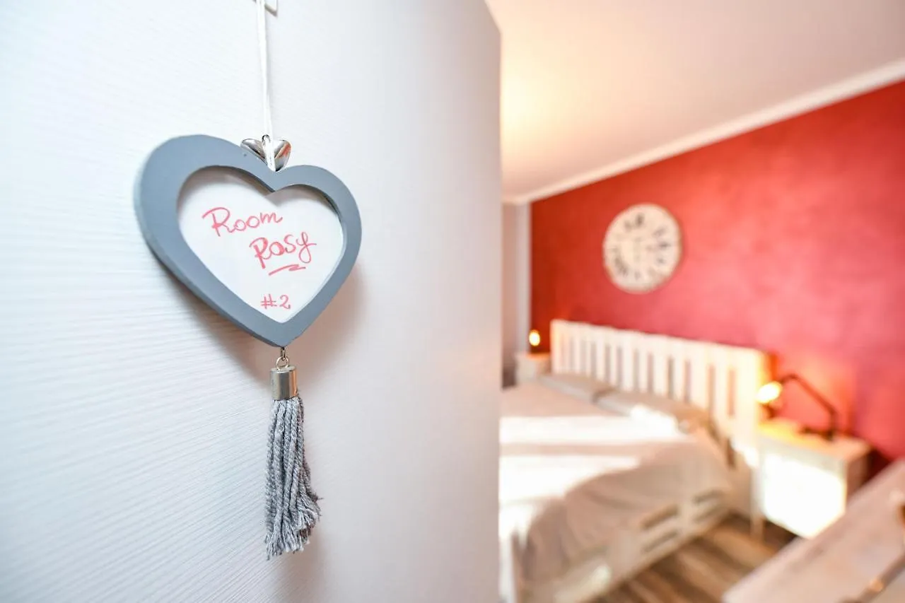 Villa Giulia Rooms & Bike Toscolano-Maderno Frühstückspension