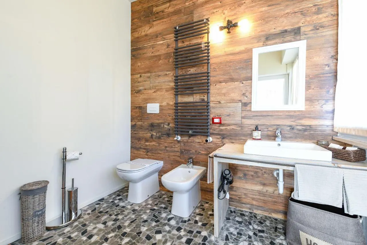 Villa Giulia Rooms & Bike Toscolano-Maderno 0*,  Italien