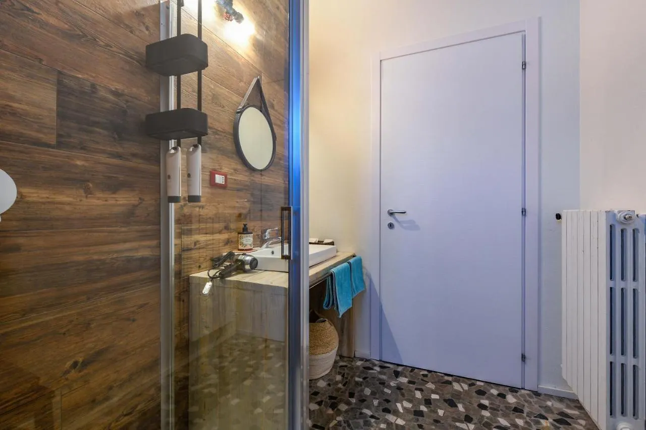 Villa Giulia Rooms & Bike Toscolano Maderno 0*,  Italy